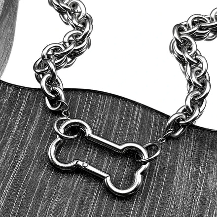 Pendentif os en acier, détail | BDSM Empire