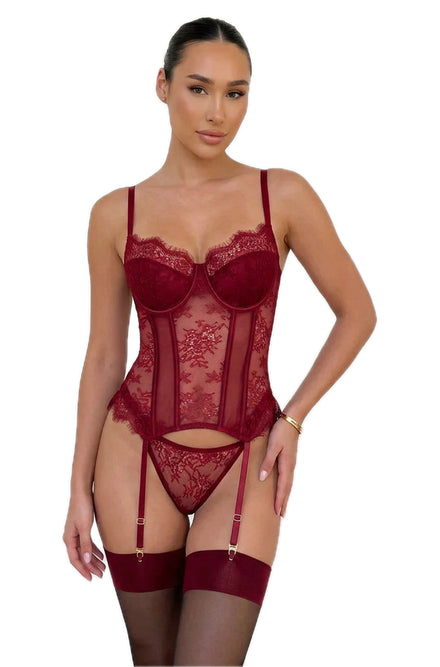 Ensemble bustier dentelle Confession : vue principale en bordeaux sur fond blanc