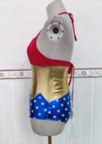 Body Super-Héroïne Étoilé Rouge Bleu : body de super-héroïne étoilé rouge, doré et bleu, photo 6