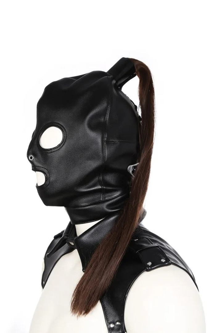 Cagoule Ponyplay à Queue de Cheval — Cagoule à queue de cheval — photo originale au format portrait