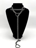 Collier Ras du Cou Chaîne et Anneau Cœur : ras du cou noir avec chaîne et anneau cœur, photo 4