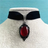 Collier Ras du Cou Velours Camée Gothique : ras du cou velours noir, camée gothique en goutte, photo 2