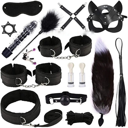 Kit BDSM Peluche 16 Pièces : les 16 accessoires à plat, attaches doublées peluche noire