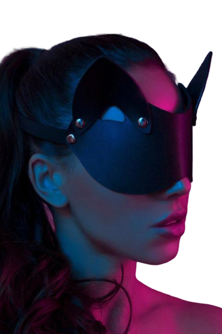 Masque Sexy   Bondage — 1 — porté sur fond blanc