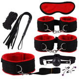 Pack Bondage 8 Pièces : les 8 accessoires à plat, doublure rouge et bandeau rouge