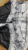 Robe Soubrette Dentelle avec Coiffe : robe de soubrette noire et blanche avec coiffe, photo 5